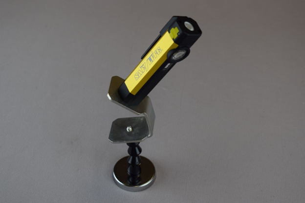 Picture of Stub™ LED with The Knuckle™ Mounting Accessory (5160-0002)